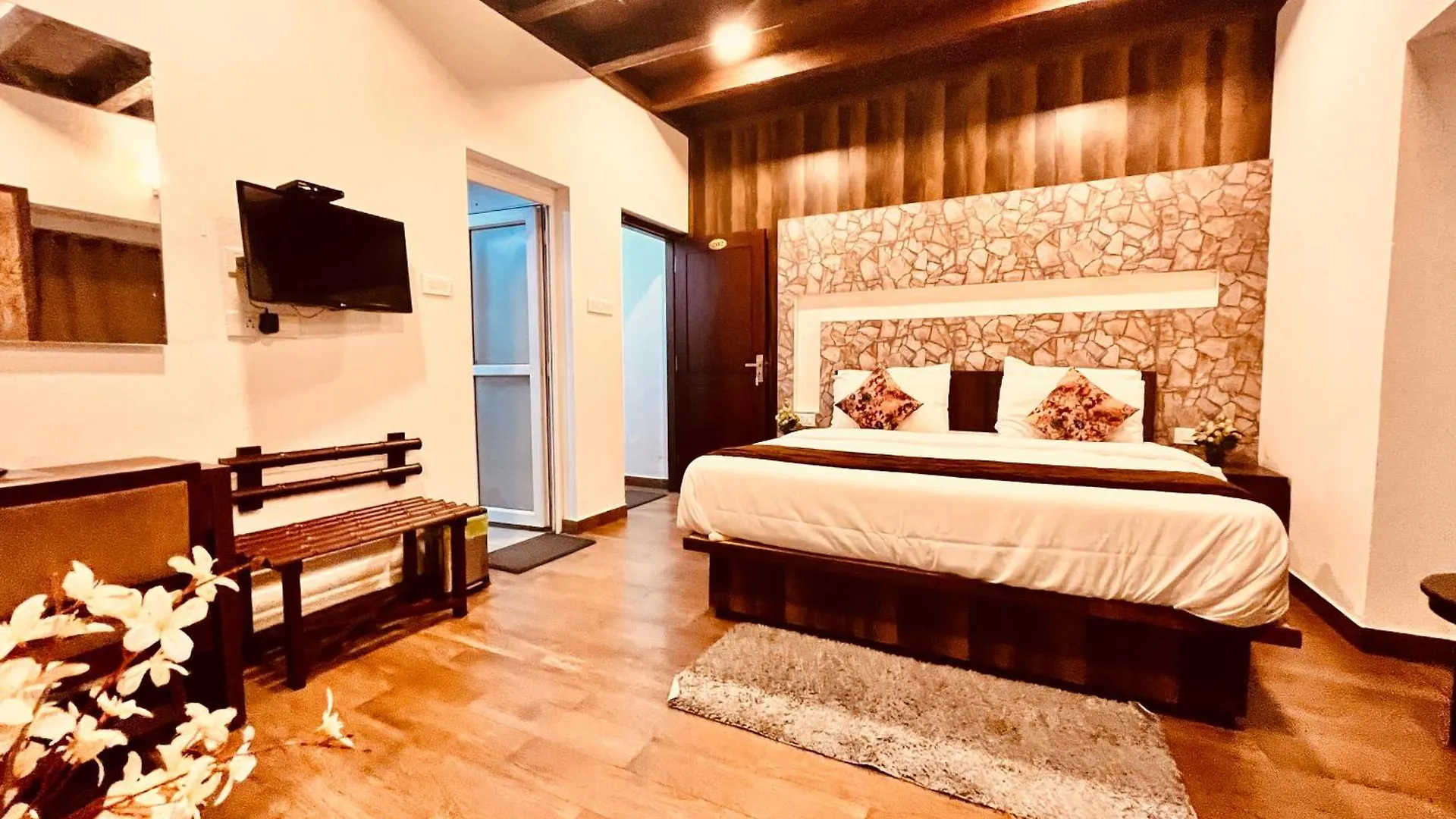 Munnar Tea Estate Cottage And Resort - Away From City Hustle